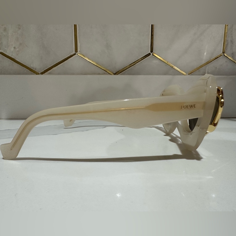 LOEWE Double Frame Cat-Eye Sunglasses - Picture 5 of 5